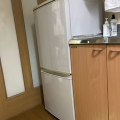 SHARP 容量135L ノンフロン冷凍冷蔵庫JCBギフト券プレゼント