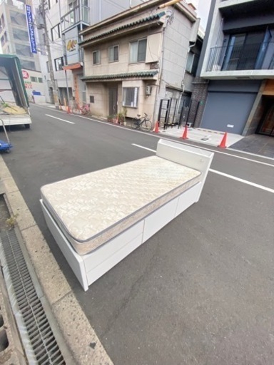 ‍♀️☘️大阪市内配達設置無料‍♀️4つ引き出しシングベッドマットレスセット