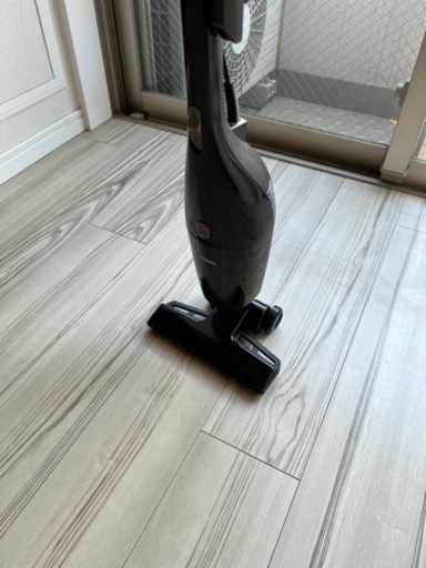 一人暮らしで使用の掃除機です