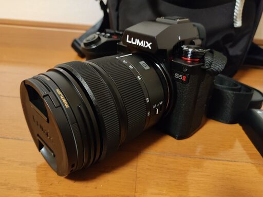 LUMIX S5II レンズキット＋バッテリー、カメラバッグ他
