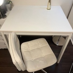 IKEA 伸縮式テーブル　椅子セット