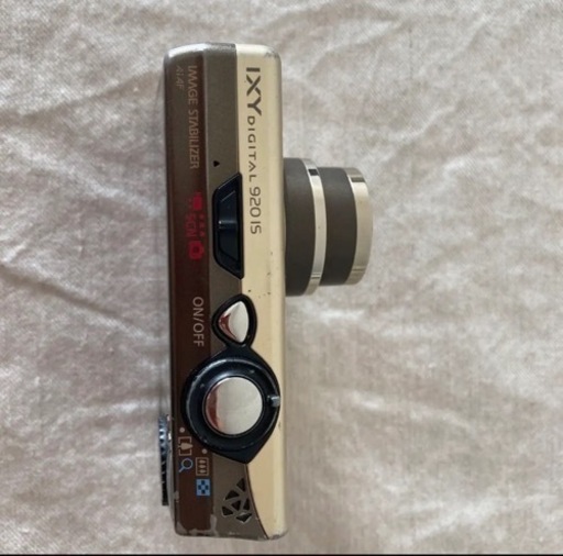 IXY DIGITAL 910 IS  ゴールド　デジタルカメラ　デジカメ