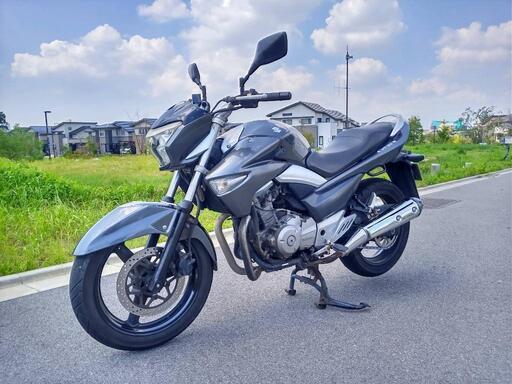 GSR250　スズキ　250cc　中型　バイク　配送可能