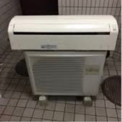 【友人引越しの為格安出品】2.2kw（6~8畳用）エアコン 