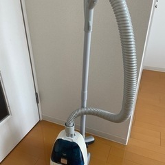 TOSHIBA コード式掃除機