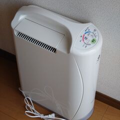 【ネット決済・配送可】【中古】コロナ 衣類乾燥除湿器 CD-D6317