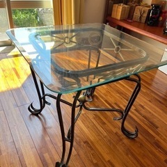 グラス　テーブル　サイドテーブル　コーヒーテーブル