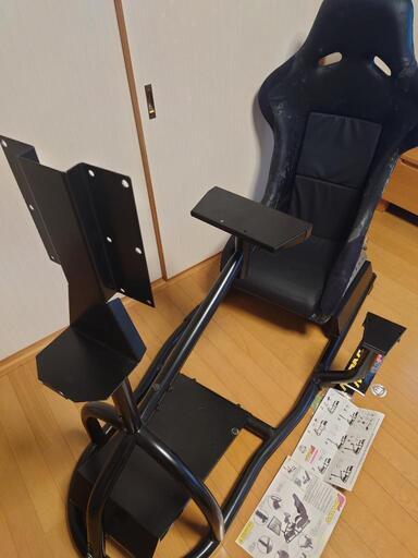 ゲーム用レーシングコクピット（シート付き）