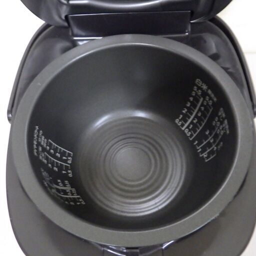 東芝 炊飯器 5.5合炊き 真空IH 銅かまど丸釜 グランブラック 東芝 炊飯