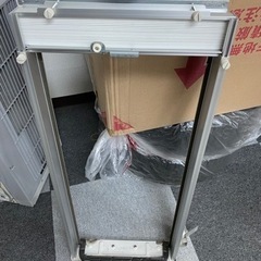 決まりました-窓のエアコン-Brand new,Cream by Advanced Medical Care