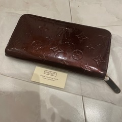 売り切れました美品 ルイヴィトン ヴェルニ ジッピーウォレット 長財布