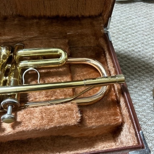 希少✨YAMAHA トランペット　YTR-333 赤ベル ハードケース付き 名機 トランペット YAMAHA YTR-333 赤ベル】 YTR-333 トランペット ハード