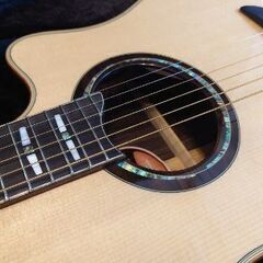 新品同様 YAMAHA APX1200II ヤマハ 総単板 ピエゾPUとコンデンサーマイク搭載エレアコ アコースティックギター フォークギター ストリートミュージシャンに セミハードケース付き