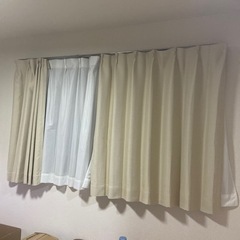 窓用カーテン　ニトリ