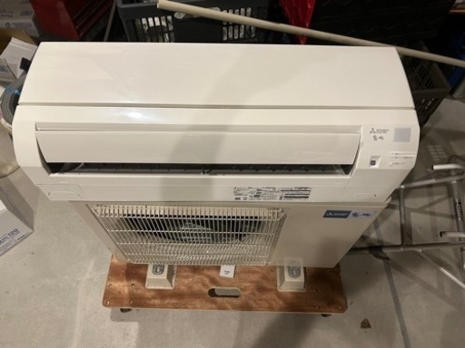 三菱　4.0キロ　200V 2022年式問合せ多数のため全員に返信出来ません。