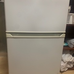 急募‼️ アイリスオーヤマ　IRR-A09TW-W 冷凍冷蔵庫