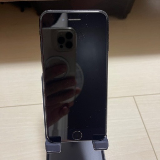 iPhoneSE2 64G ブラック(付属品なし)