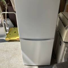 アイリスオーヤマ 冷凍 冷蔵庫 IRSD-14A 142L スリ...