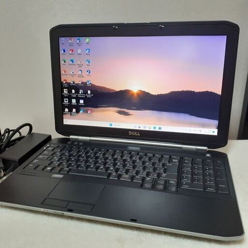 【取引中です】DELL　LATITUDE　15インチ　SSD　i5　Wi-Fi　マルチ　テンキー付き  Office2021　Windows11