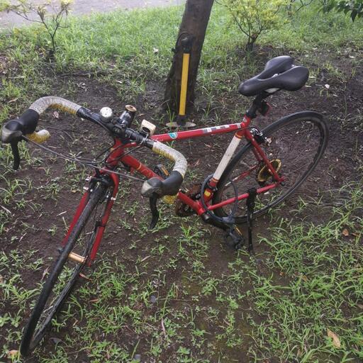 自転車  新品のタイヤ\u0026サドル付き