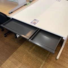 JHH-3 【オフィス家具専門店】コクヨの平デスクです！