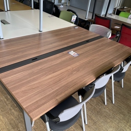 JHH-5 【オフィス家具専門店】トーヨースチールのミーティングテーブルです！