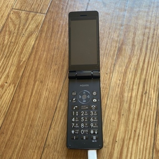 ガラケー　　AQUOS 黒　美品