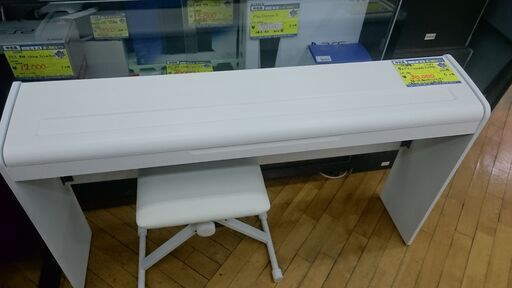 （2023.8.31お買い上げありがとうございます。）KORG　電子ピアノ　白　88鍵盤　２０２２年製　LP-180　イス付き　　高く買取るゾウ八幡東店