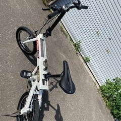 スライダー自転車！！値下げ！！縦に縮む折り畳み！！16インチ
