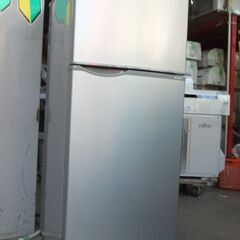 J471　シャープ　2ドア冷蔵庫　１１８L