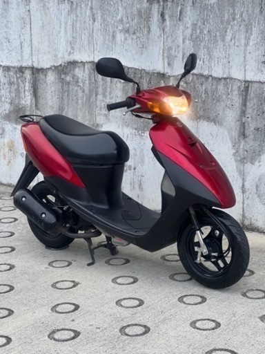 大人気セール‼️安心のバッテリー新品✨️前後タイヤまだまだ山あり嬉しいオイル満タン補充2サイクルでメンテナンスが楽パワフルで速いレッツ2✴