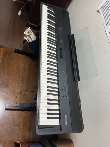 鍵盤楽器、ピアノ Roland FP90