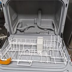 引取待ち】パナソニック食洗機 NP-TCR4-W 2021年製