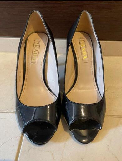 ❤️プラダ❤️PRADA❤️パンプス❤️オープントゥ❤️黒❤️エナメル❤️