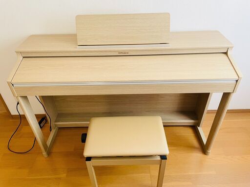【美品・ほぼ新品】ローランド電子ピアノ／ROLAND RP701-LA（ライトオーク）