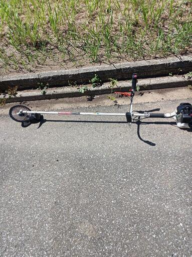MARUYAMA　刈払機　未使用品　26cc。