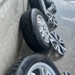 トヨタプリウスPHVの純正アルミホイール