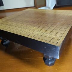 本榧卓上碁盤　2寸

　脚付き　黒　日本の文化