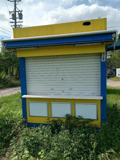中古　店舗型ユニットハウス　プレハブ　コンテナ
