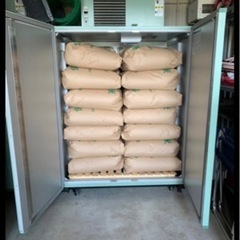 キヌヒカリ　令和4年　玄米　30kg 7000円　冷蔵庫保管