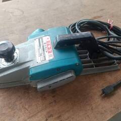 マキタ(makita) 電気カンナ 有効切削幅 170mm  1806B マキタ(makita) 電気カンナ 有効切削幅 170mm 1806B