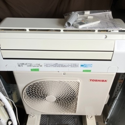 佐賀中古エアコン東芝2018年2.2KW税込取付込102番