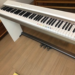 電子ピアノ　カシオ　プリヴィア　