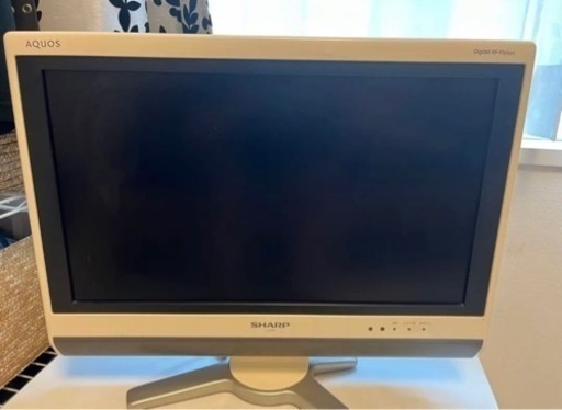 SHARP AQUOS⭐︎20インチTV