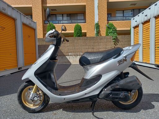 ライブDIOZX　AF35　バッテリー新品　通勤　通学　足に！激安　格安！足に！ 50cc以下 / ホンダ