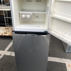 北九州市内配送無料 保証付き HR-B2301 冷蔵庫 シルバー [2ドア /右