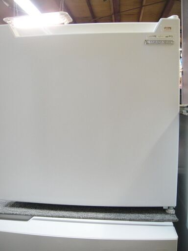2020年製 　ヤマダ電機　１ドア冷蔵庫　YRZ-C05H1　46L　仕切り棚欠品