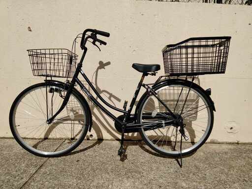 自転車　黒　26インチ　2022年　後ろカゴ付き