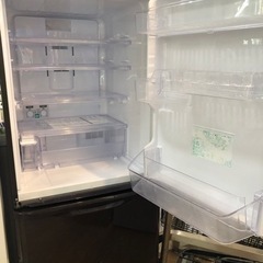 取りに来れる方限定！SHARPの3ドア冷蔵庫です！