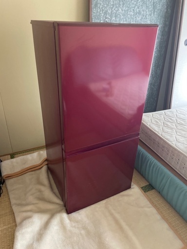 AQUA赤冷蔵庫！2017年製！めちゃめちゃ中綺麗です‼︎